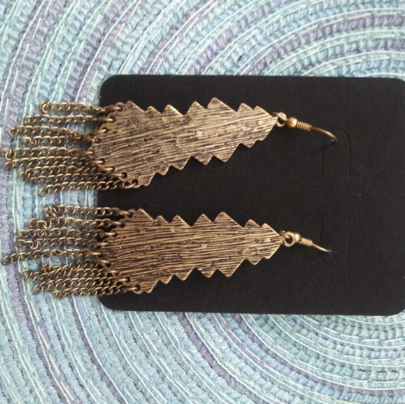 Modern boho earrings - Picture 3 of 4